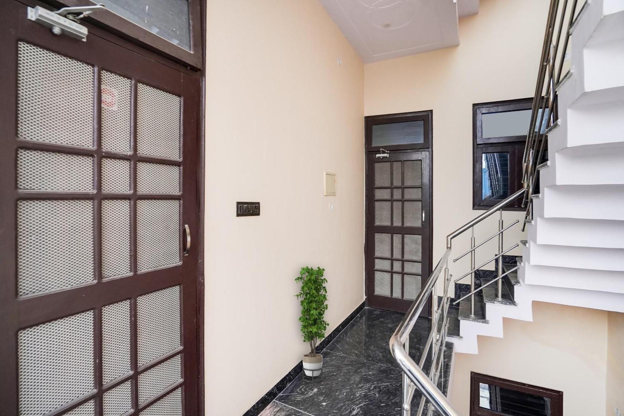 Hotel O Ayurma Inn Chinhat Dış mekan fotoğraf